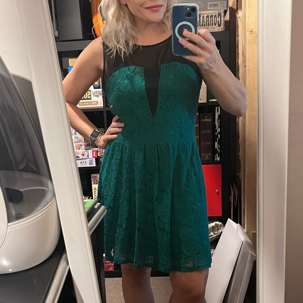 Rewind green and black lace and mesh dress XL